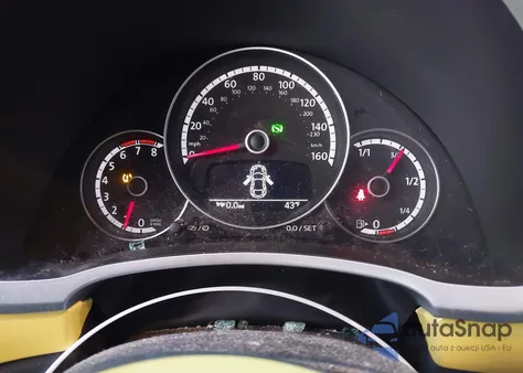 2014 Volkswagen Beetle 2.5L z USA, uszkodzony, nr VIN 3VWJP7ATXEM608174